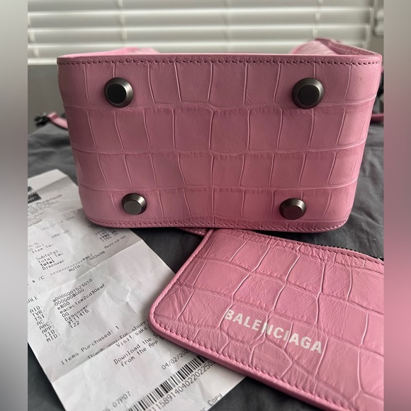 COPY - Pink Leather Balenciaga Tool 2.0 North-South Tote Bag Xs (AUTHENTIC) - Picture 3 of 11